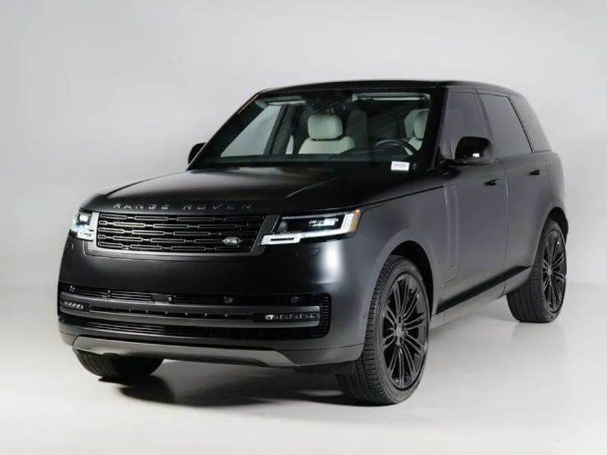 2024 Land Rover Range Rover SE photo 1