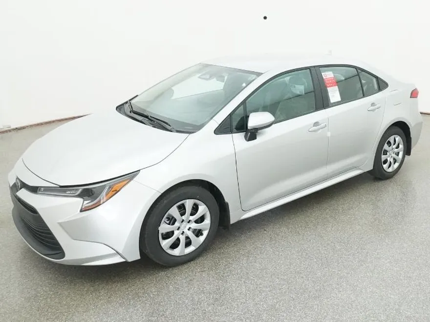 2026 Toyota Corolla LE photo 1
