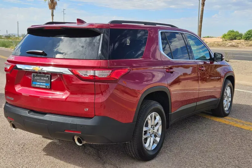 2020 Chevrolet Traverse photo 1