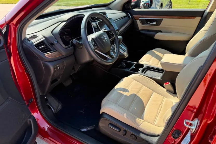 2018 Honda CR-V Touring photo 1