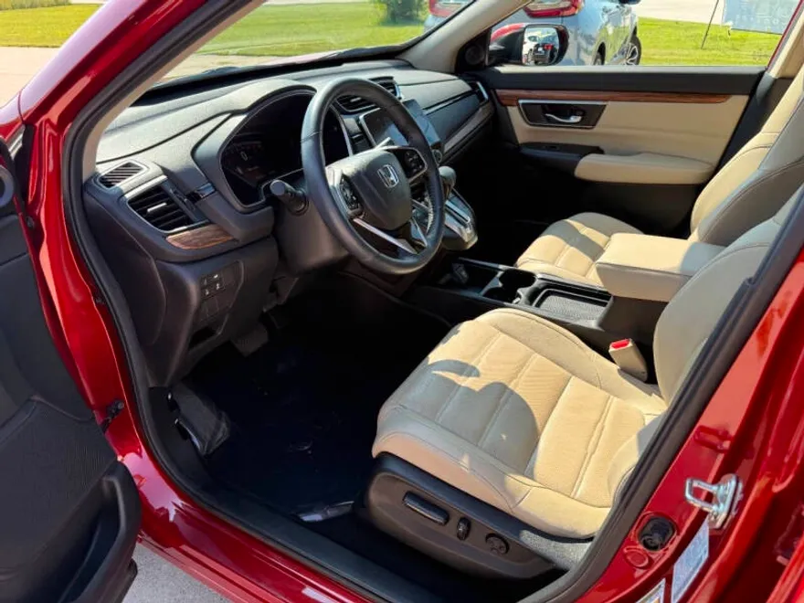 2018 Honda CR-V Touring photo 1