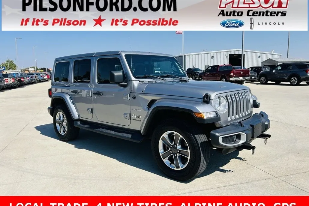 2020 Jeep Wrangler Unlimited Sahara photo 1
