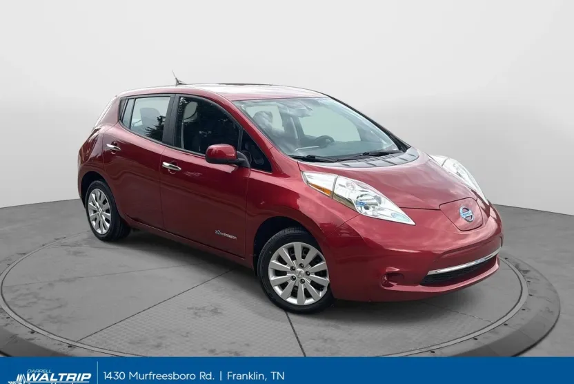 2013 Nissan Leaf S photo 1