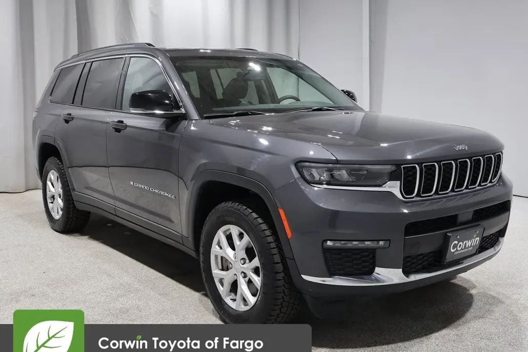 2023 Jeep Grand Cherokee Limited photo 1