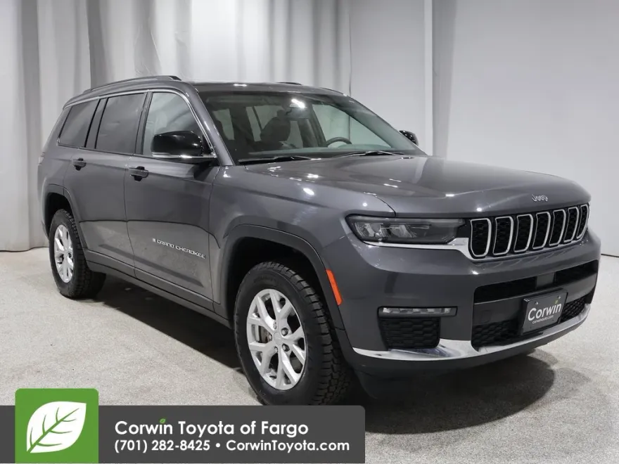 2023 Jeep Grand Cherokee Limited photo 1