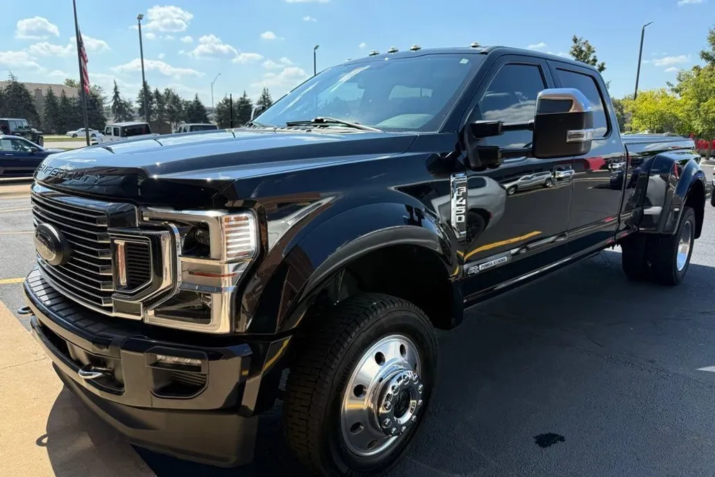2020 Ford F-450 Platinum photo 1