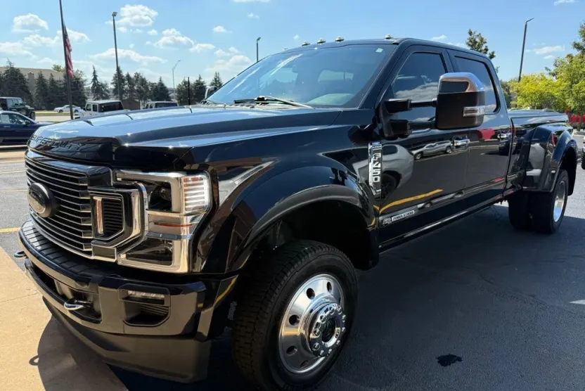 2020 Ford F-450 Platinum photo 1