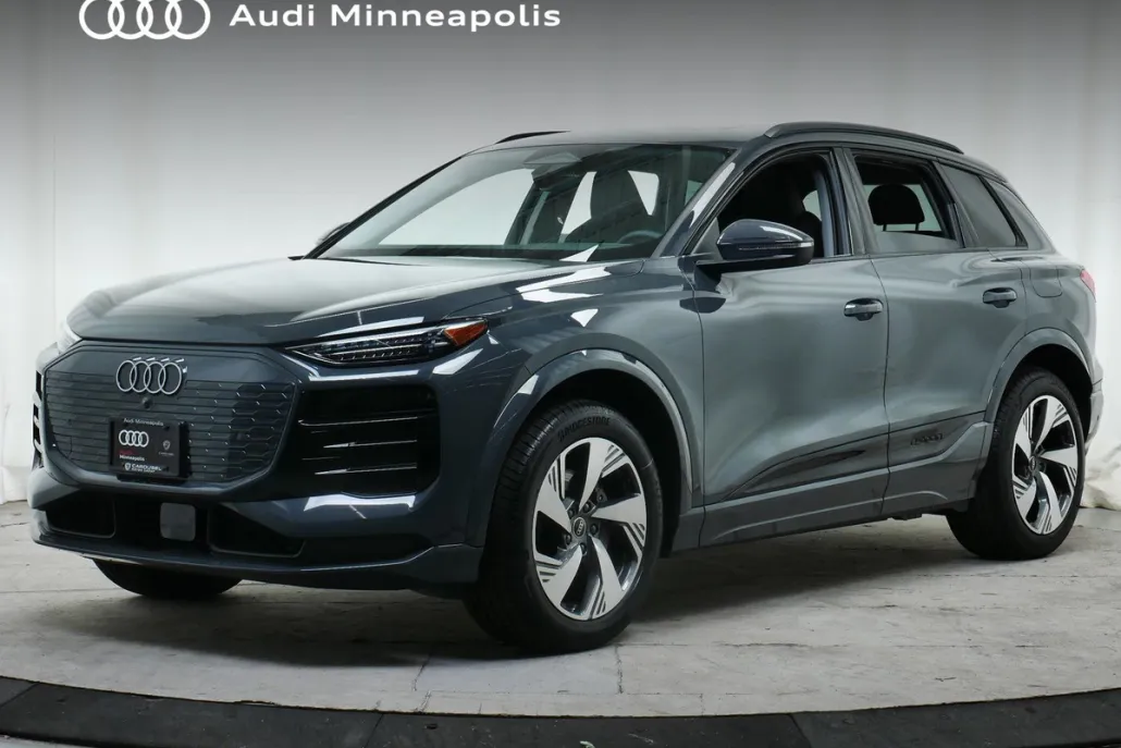 2025 Audi Q6 E-tron Premium Plus photo 1