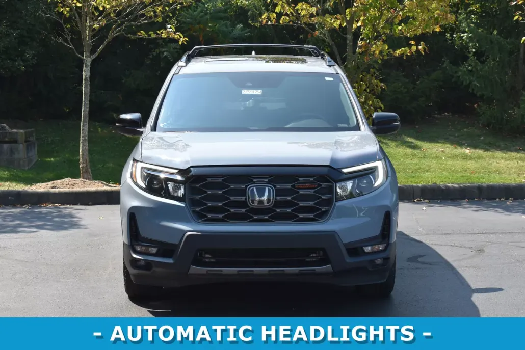 2022 Honda Passport TrailSport photo 1