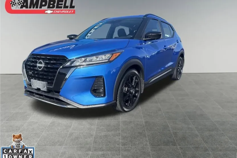 2023 Nissan Kicks SR photo 1