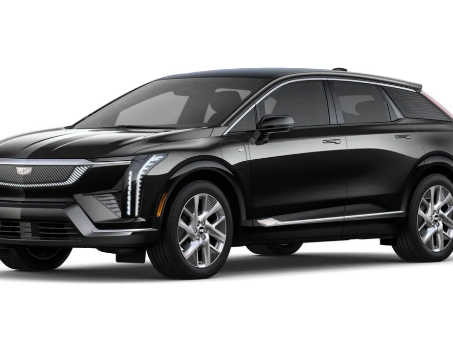 2025 Cadillac Optiq Luxury photo 1