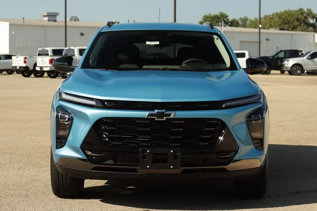 2025 Chevrolet Trax ACTIV photo 1