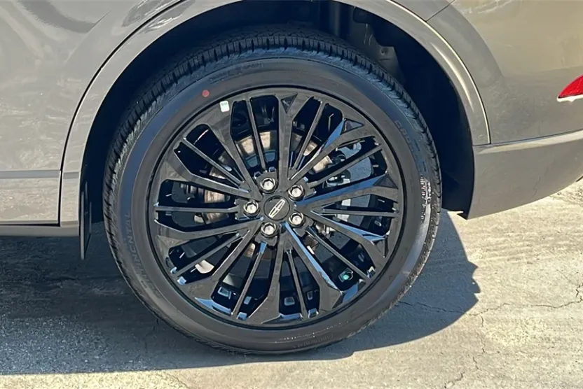 2025 Lincoln Corsair Premiere photo 1