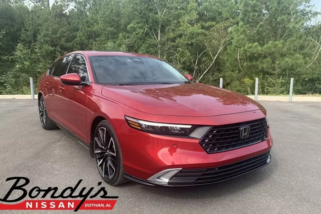 2023 Honda Accord Hybrid Touring photo 1