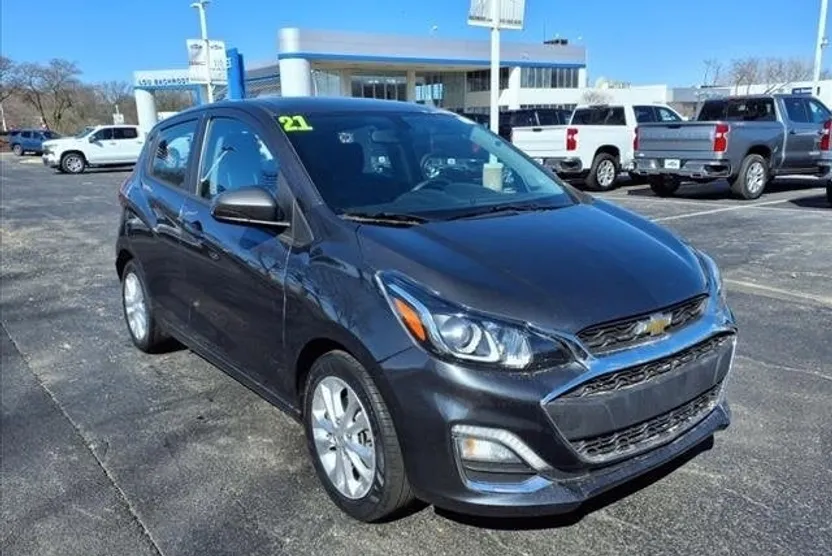2021 Chevrolet Spark 1LT photo 1