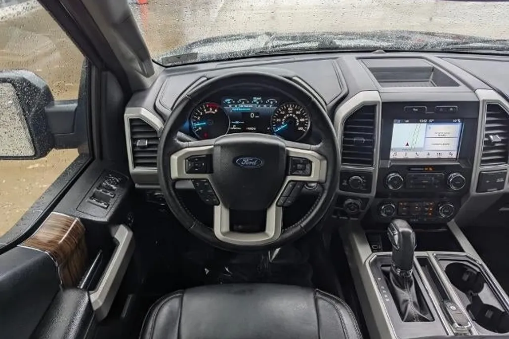 2019 Ford F-150 Lariat photo 1