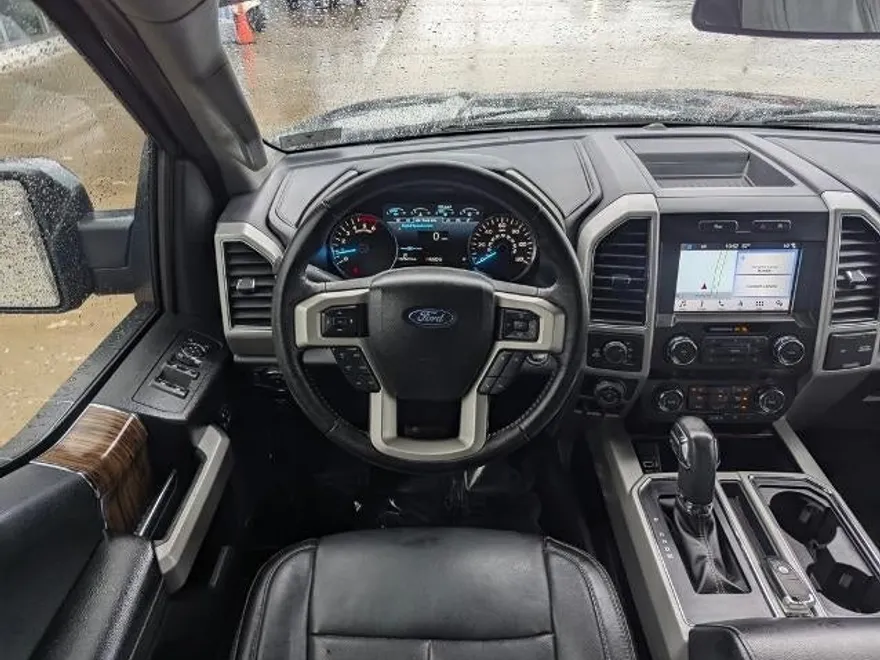 2019 Ford F-150 Lariat photo 1