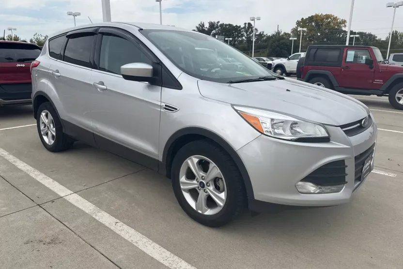 2016 Ford Escape SE photo 1
