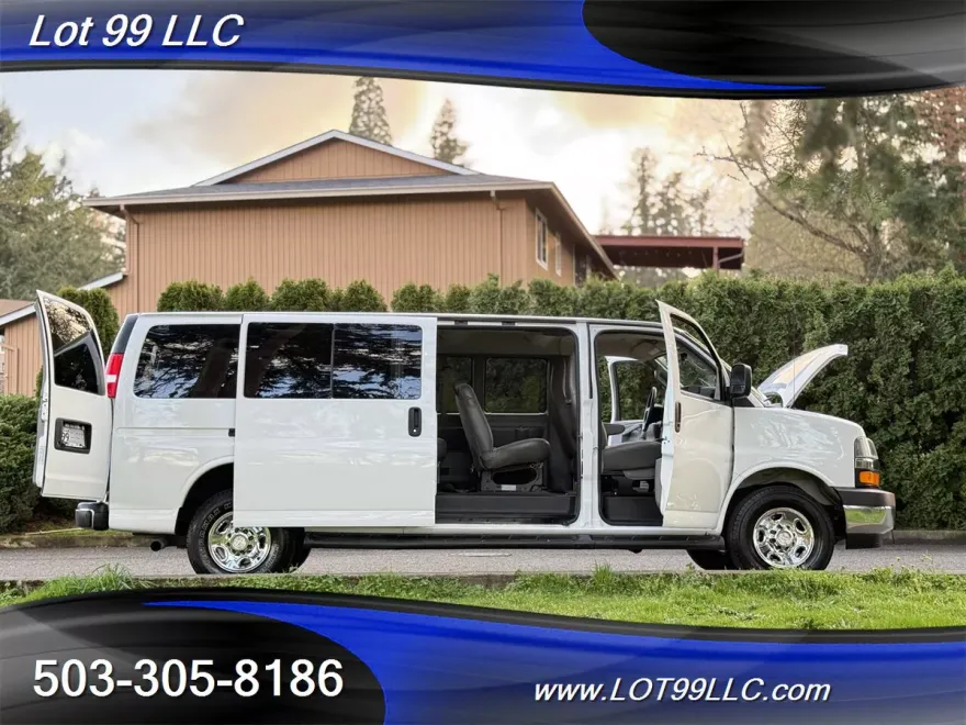 2021 Chevrolet Express LT Passenger Van photo 1