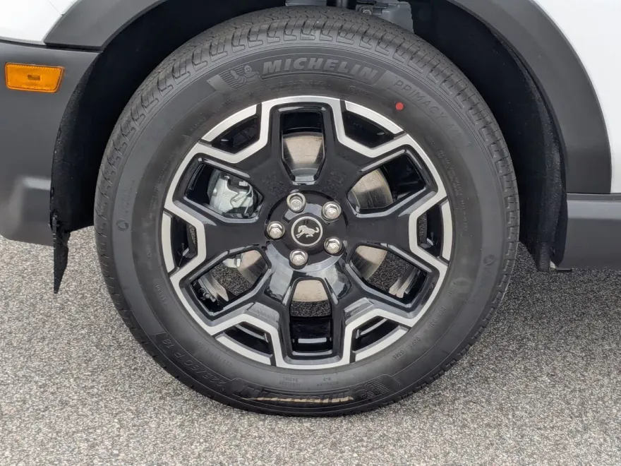 2025 Ford Bronco Sport Outer Banks photo 1