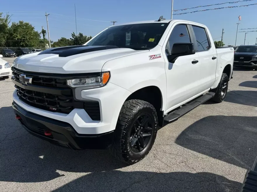 2023 Chevrolet Silverado 1500 LT Trail Boss photo 1