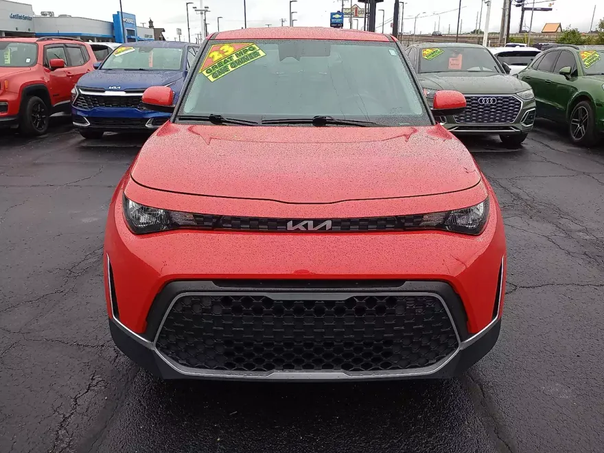 2023 Kia Soul LX S photo 1
