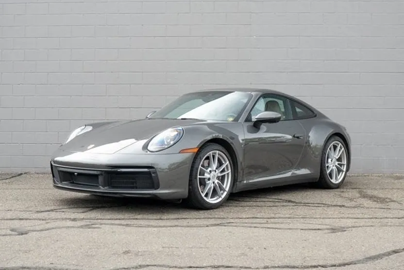 2024 Porsche 911 T 4 photo 1