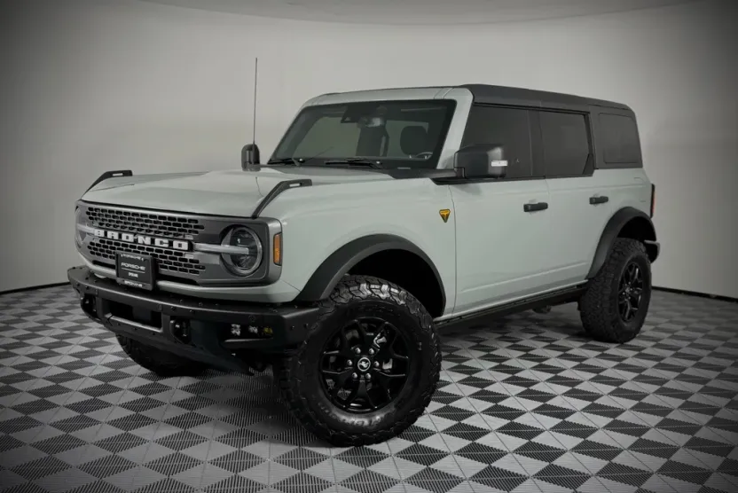 2021 Ford Bronco Badlands photo 1