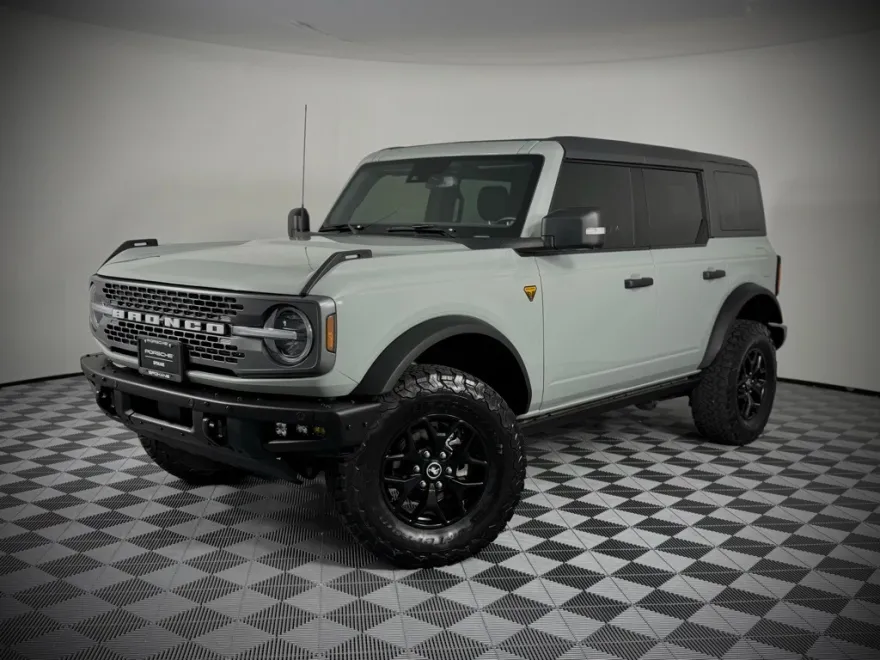 2021 Ford Bronco Badlands photo 1