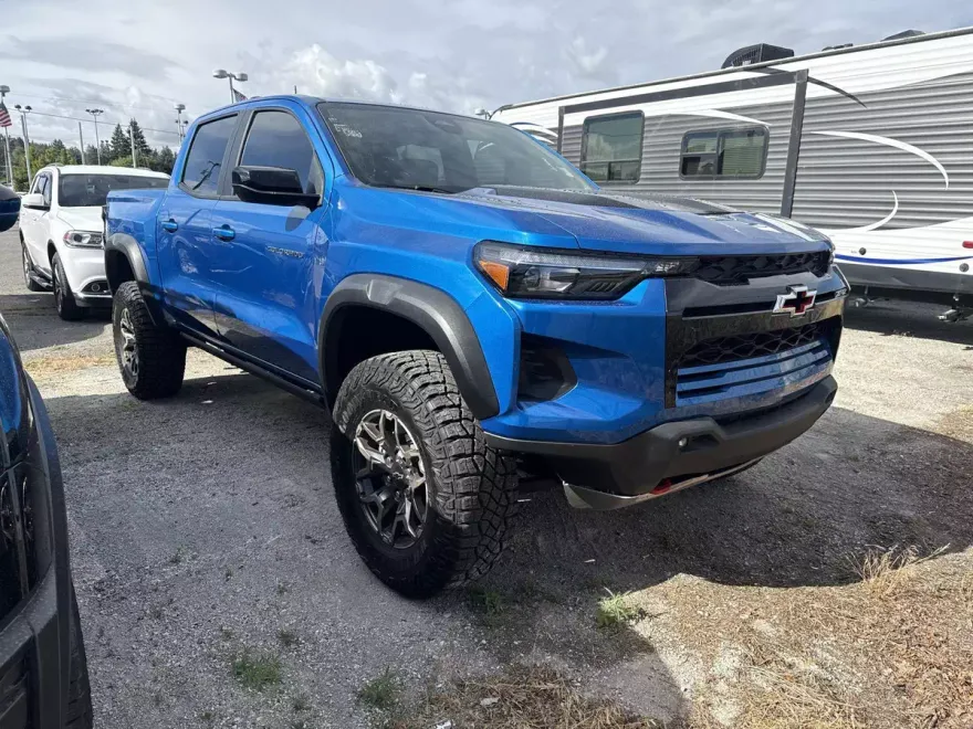 2024 Chevrolet Colorado ZR2 photo 1