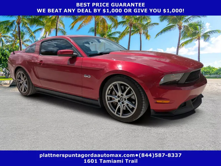 2012 Ford Mustang GT Premium photo 1