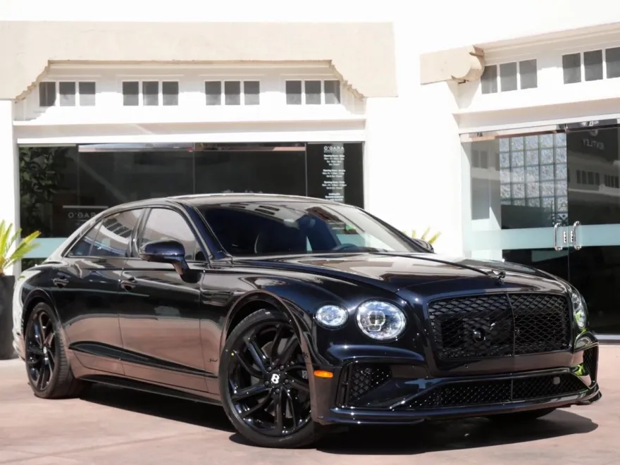 2025 Bentley Flying Spur Speed photo 1