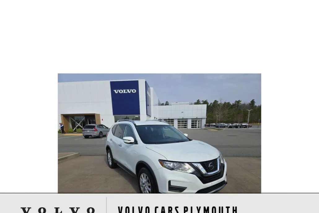 2018 Nissan Rogue SV photo 1