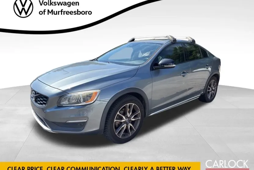 2016 Volvo S60 Cross Country T5 Platinum photo 1