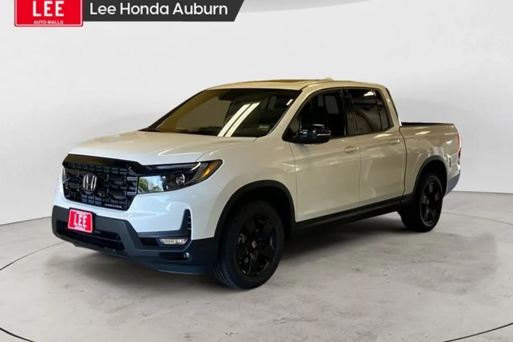 2025 Honda Ridgeline Black Edition photo 1
