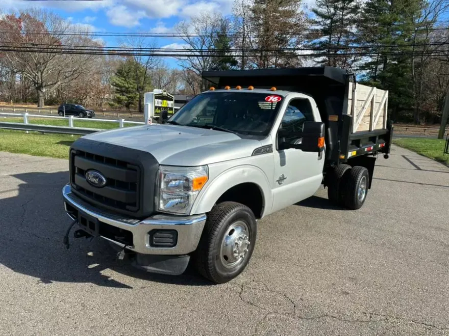 2016 Ford F-350 XLT photo 1