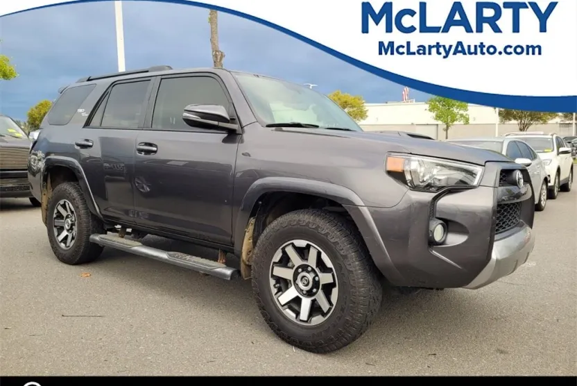 2019 Toyota 4Runner TRD Off-Road Premium photo 1