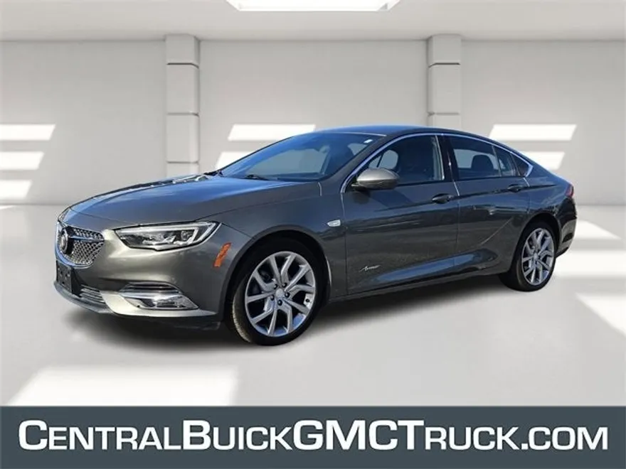 2019 Buick Regal Sportback Avenir photo 1
