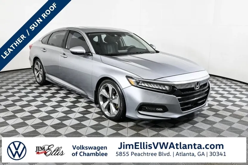 2018 Honda Accord Touring photo 1