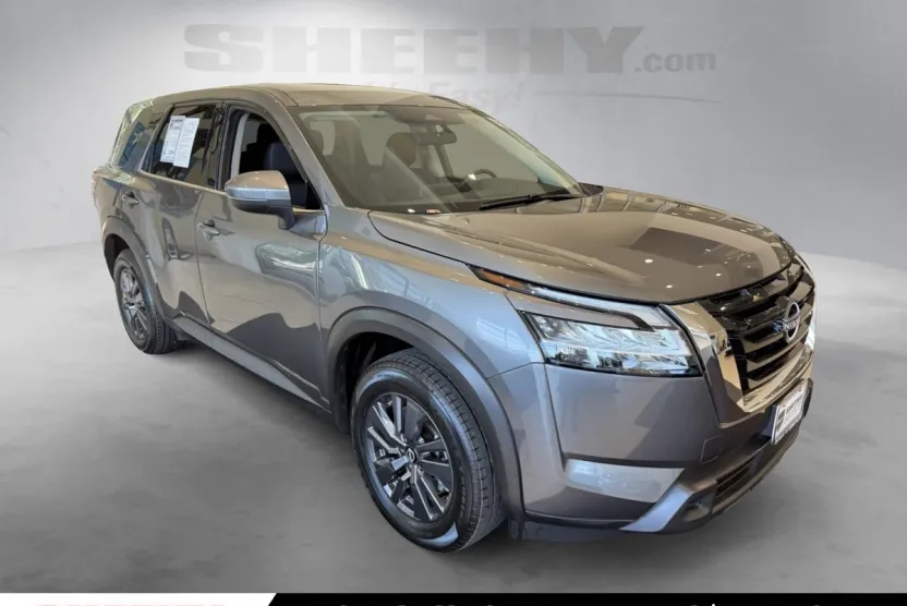2022 Nissan Pathfinder S photo 1