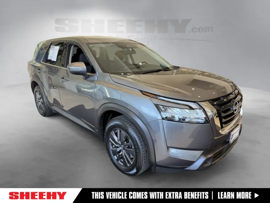 2022 Nissan Pathfinder S photo 1