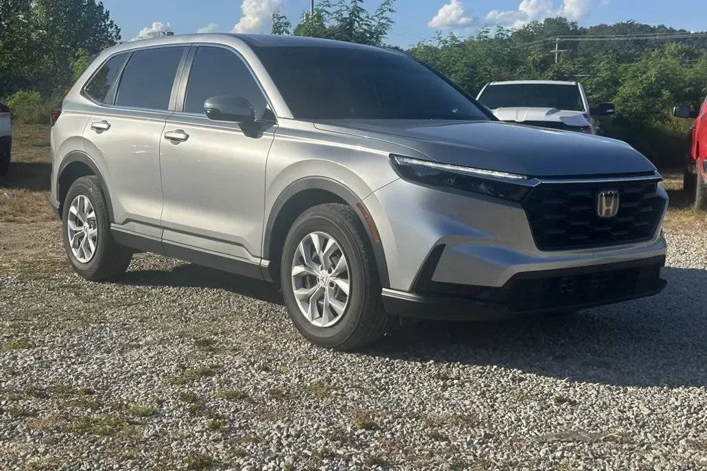 2023 Honda CR-V LX photo 1