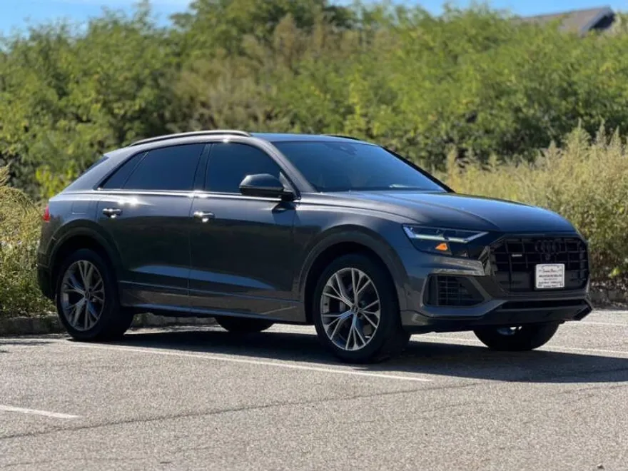 2021 Audi Q8 Premium 55 photo 1