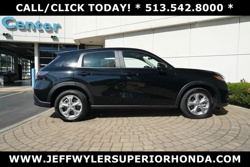 2023 Honda HR-V LX photo 1