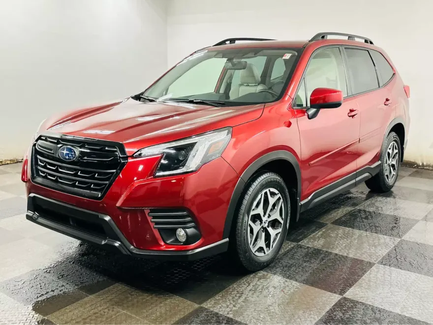 2022 Subaru Forester Premium photo 1