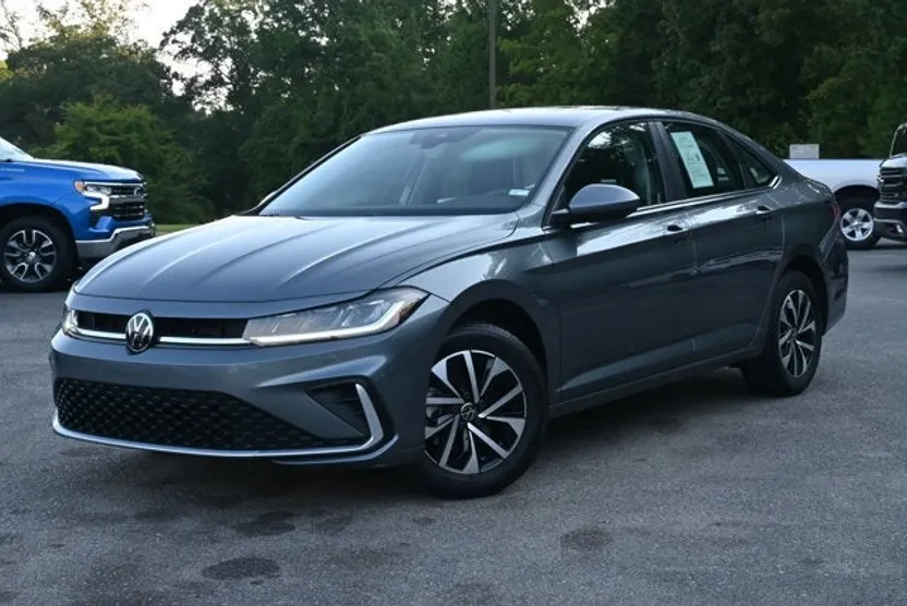 2025 Volkswagen Jetta S photo 1