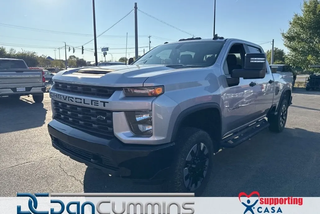 2020 Chevrolet Silverado 2500HD Custom photo 1