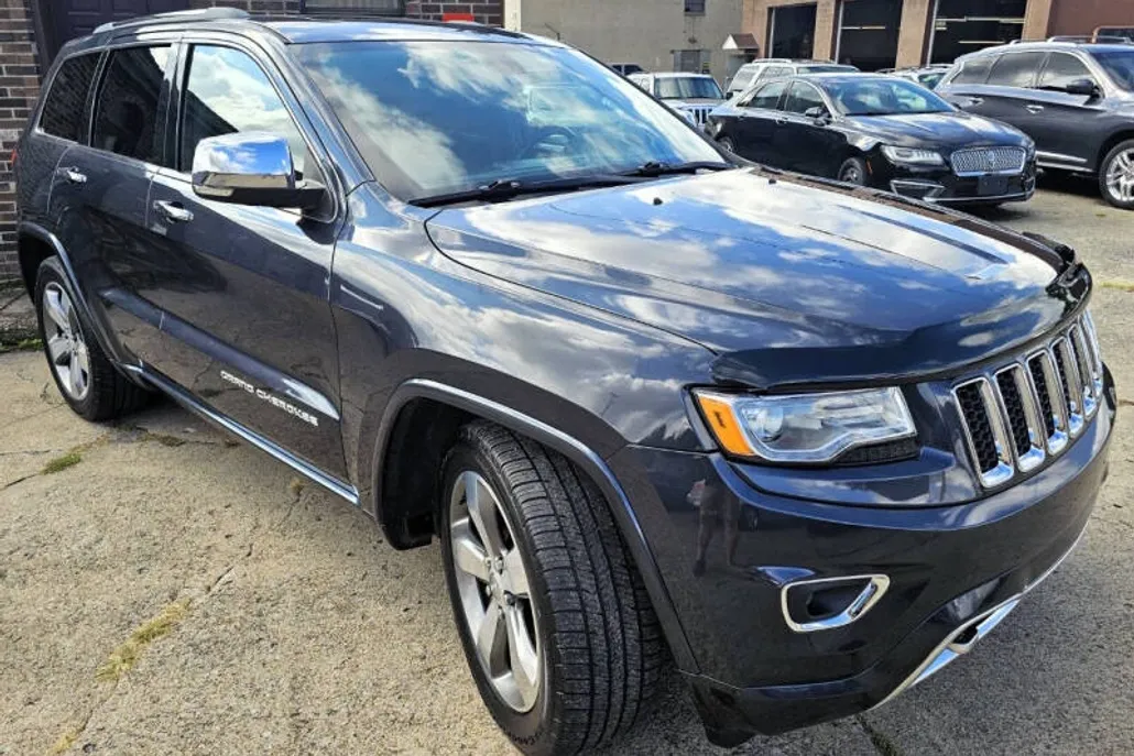 2015 Jeep Grand Cherokee Overland photo 1