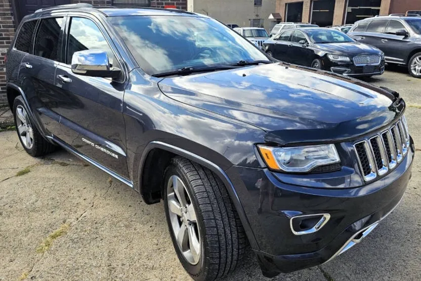 2015 Jeep Grand Cherokee Overland photo 1