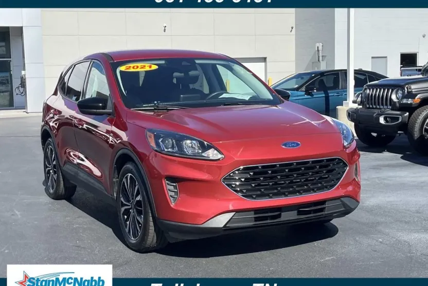 2021 Ford Escape SE photo 1